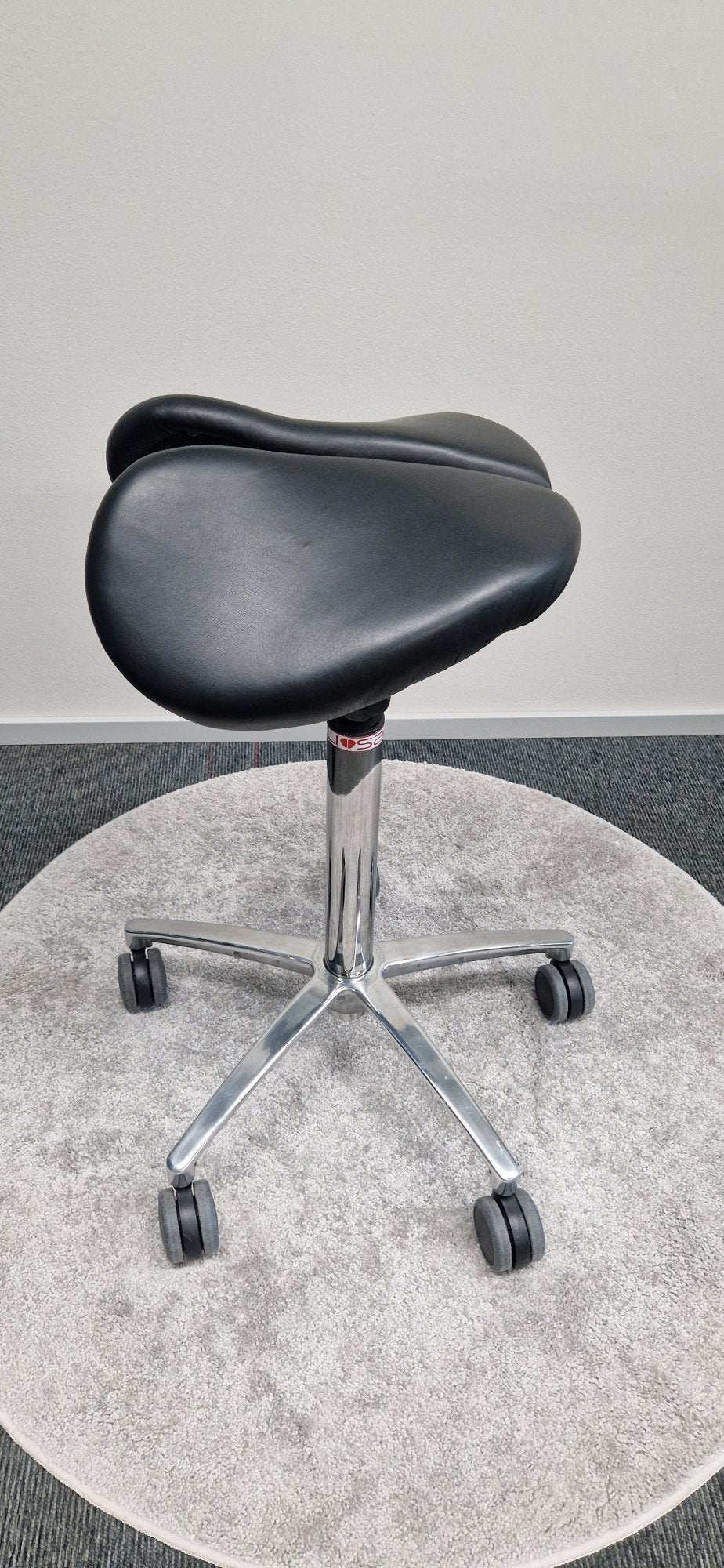 Outlet - Small SwingFit satulatuoli - esittelykäytössä ollut