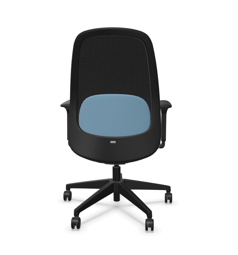 HEJis3 HJ216 office chair seen from the front with armrests